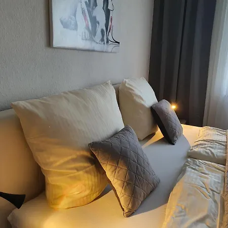 Lane Laatzen, Nahe Messe * 汉诺威