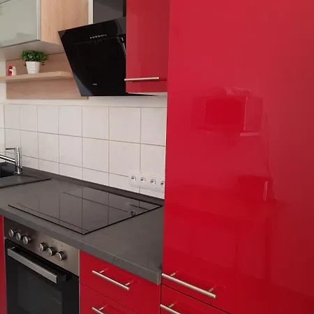 Lane Laatzen, Nahe Messe