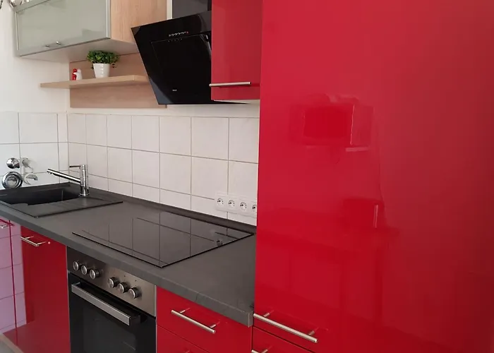 Lane Laatzen, Nahe Messe